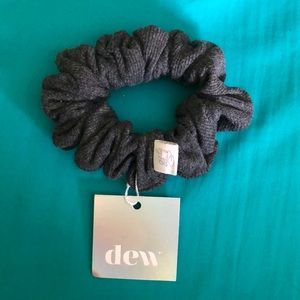 Kaitlyn B scrunchie - new never worn. FULL SIZE